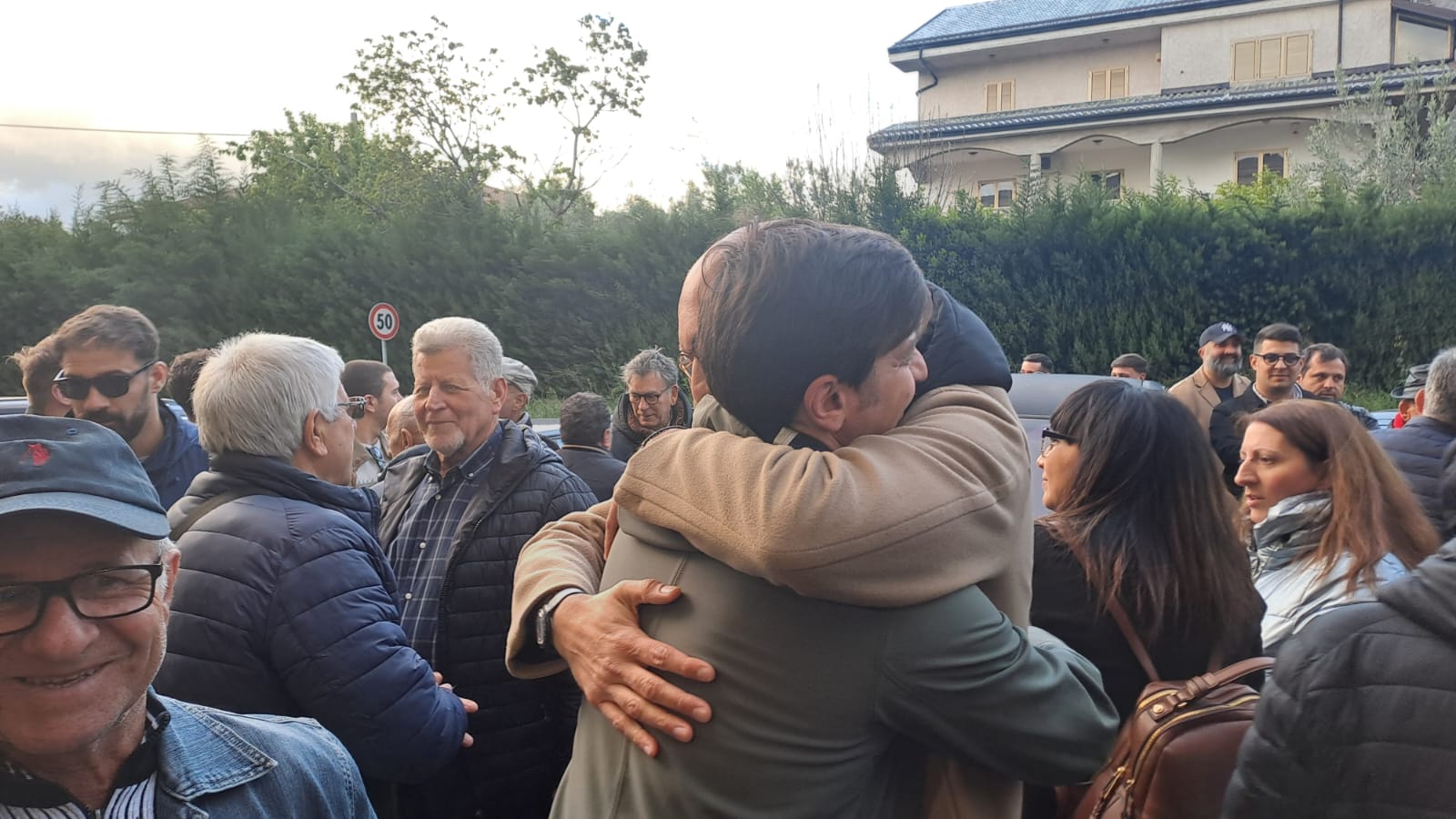 Biagio Faragalli Sindaco montalto uffugo tra la gente